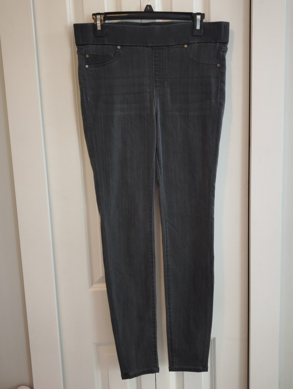 NWOT Liverpool Women's Dark Gray Slim Stretch Jeans
